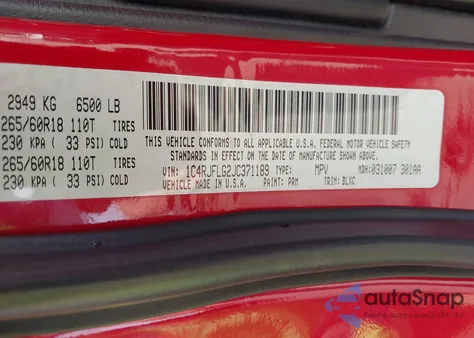 2018 Jeep Grand Cherokee Trailhawk 4X4 z USA, uszkodzony, nr VIN 1C4RJFLG2JC371189